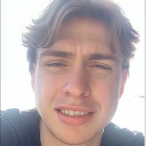 Meet your Posher, Ethan